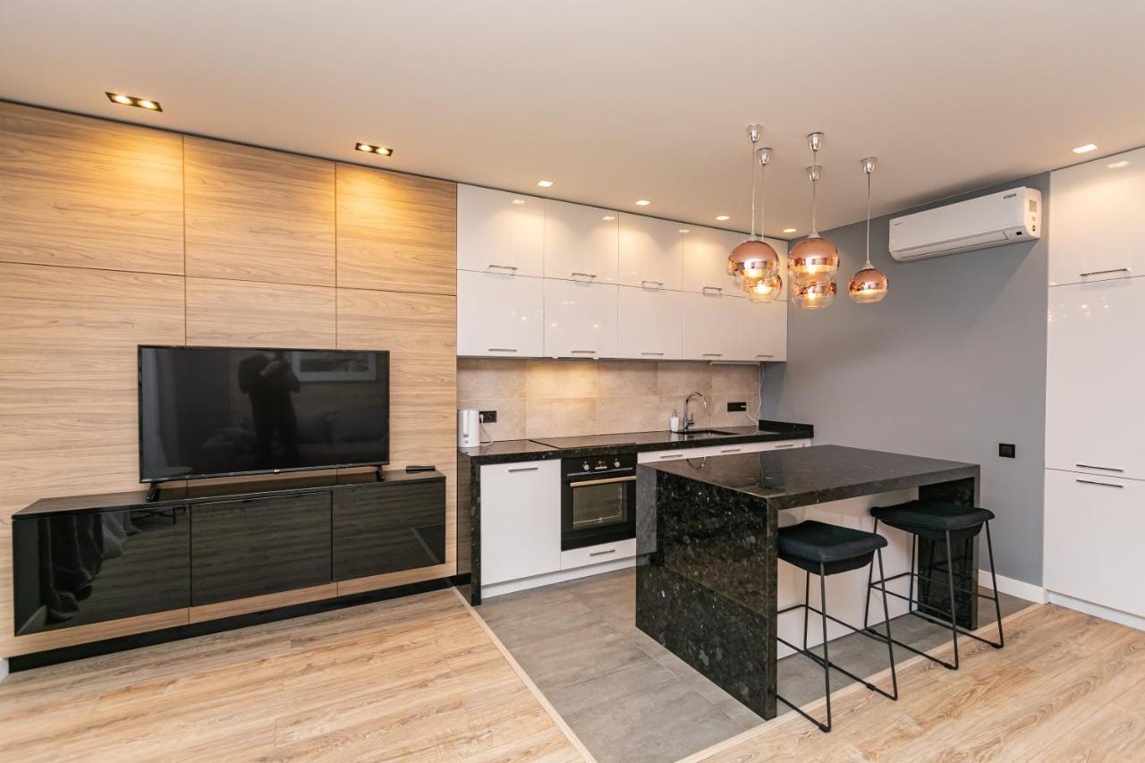 Petrovdom 190-199-216 In Spacious Apartments At Rc New York Concept House 基輔 外观 照片