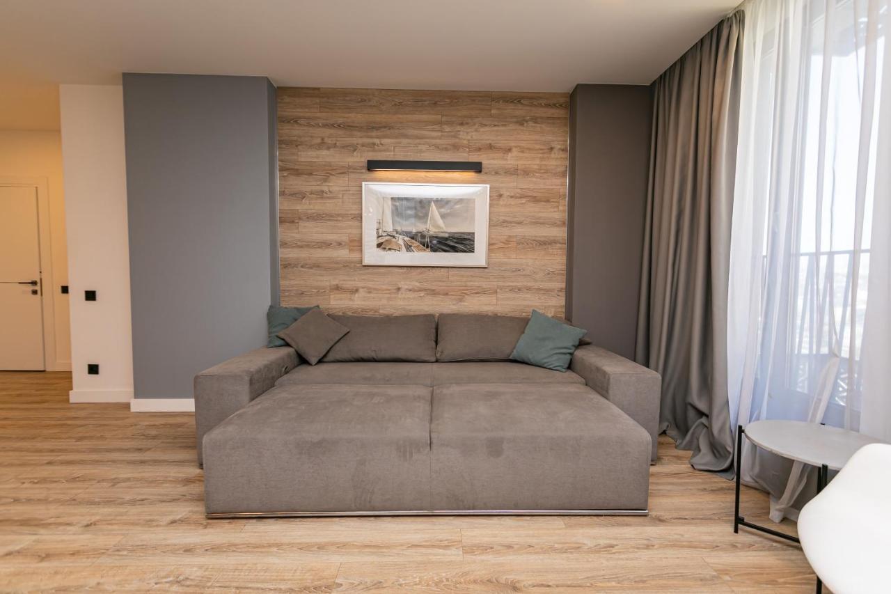 Petrovdom 190-199-216 In Spacious Apartments At Rc New York Concept House 基輔 外观 照片