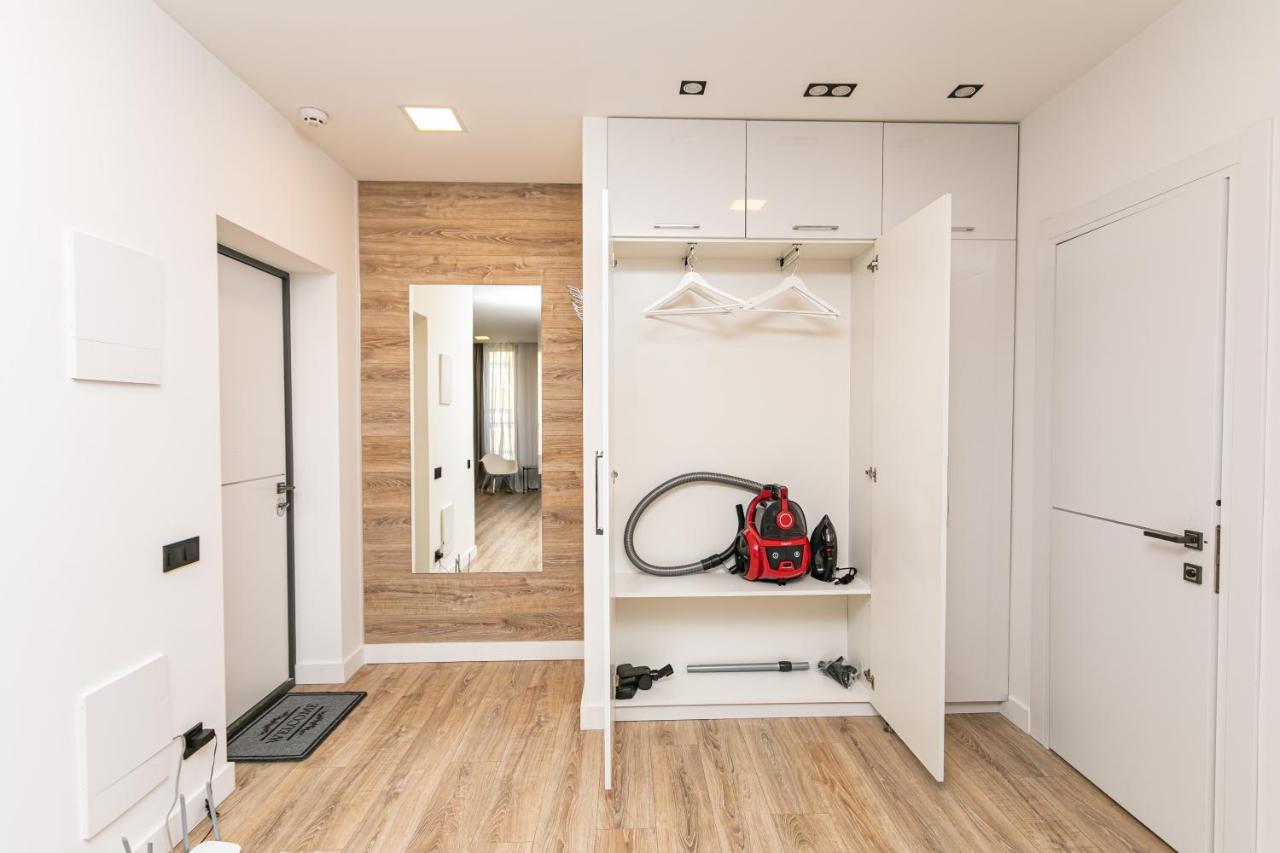 Petrovdom 190-199-216 In Spacious Apartments At Rc New York Concept House 基輔 外观 照片