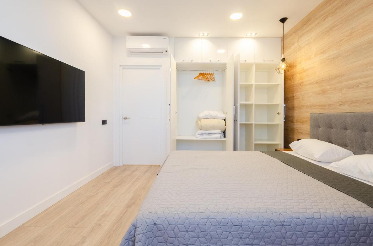 Petrovdom 190-199-216 In Spacious Apartments At Rc New York Concept House 基輔 外观 照片
